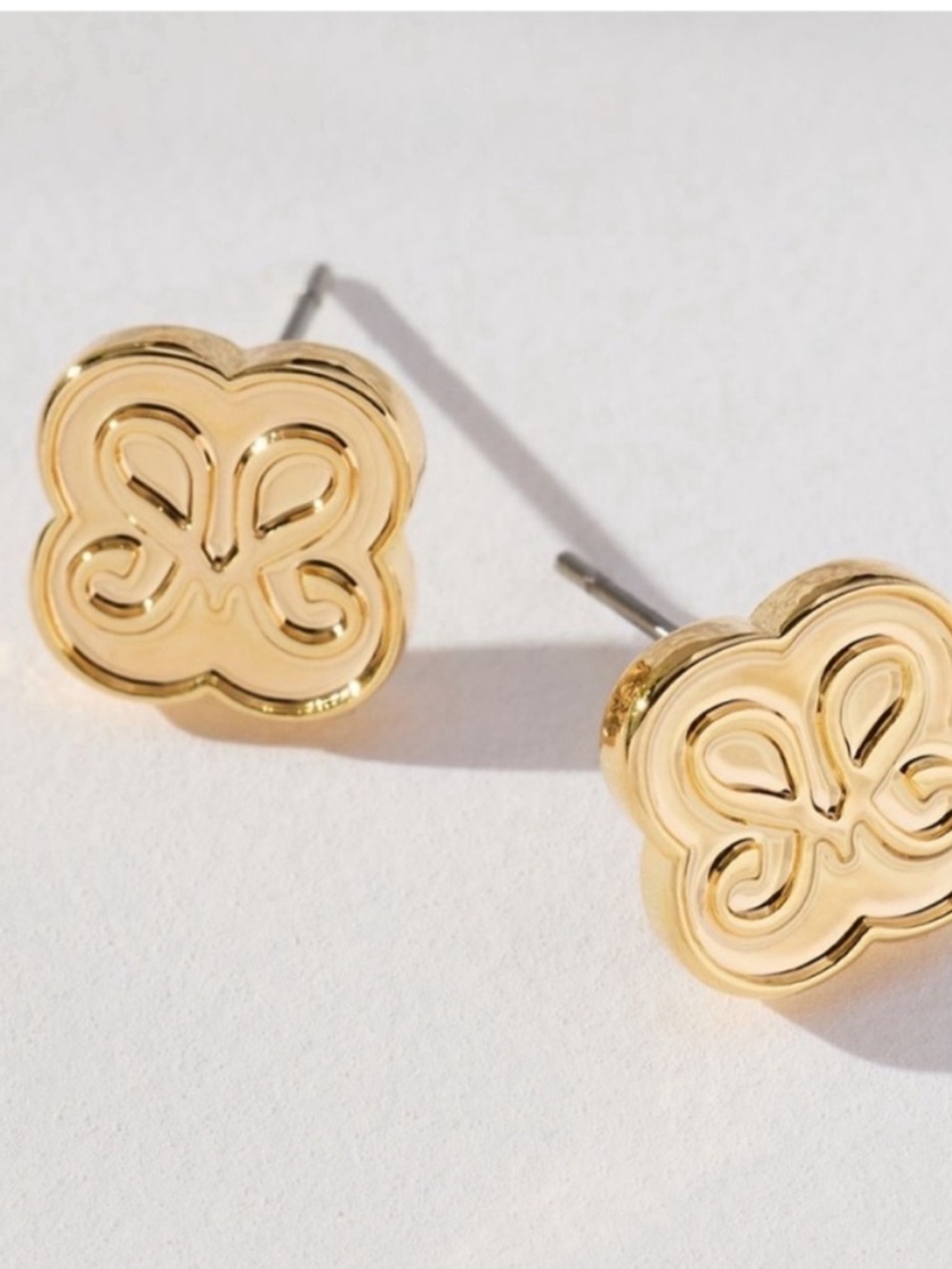 New! Anthropologie Maeve 14K Gold Plated Clover Post Earrings NWT(4004)